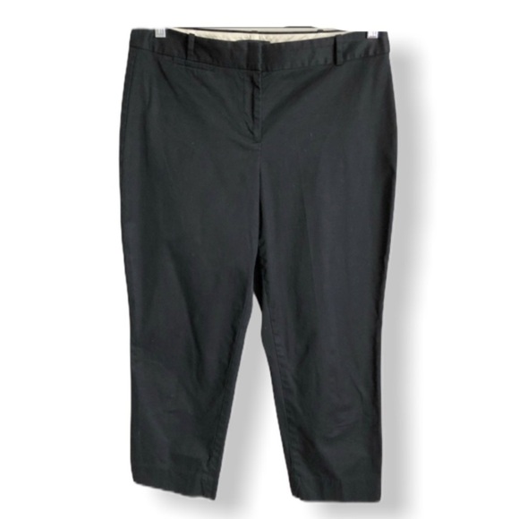 Talbots Black Curvy Relaxed Cropped Chino Pants - Picture 2 of 8